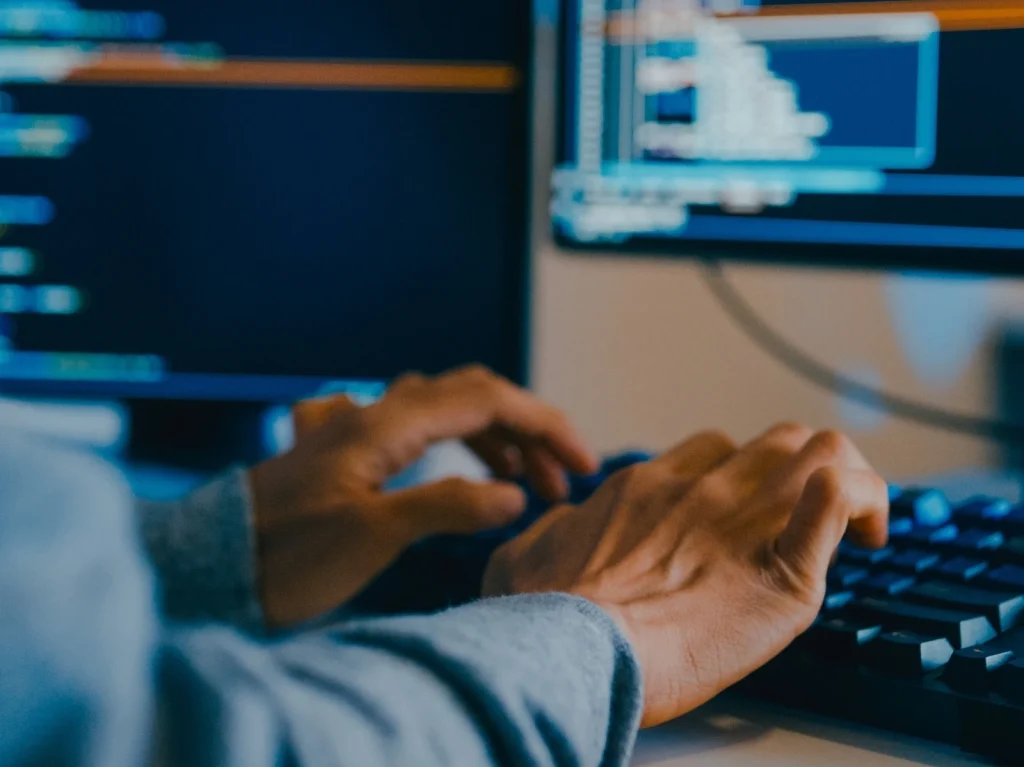 How to specify requirements for IT systems and applications?