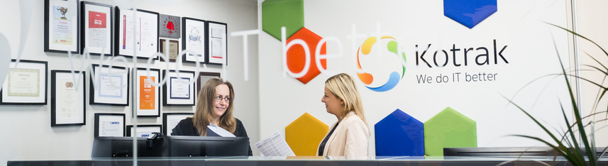 ERP dla produkcji, integracja ERP z e-commerce, BaseLinker Comarch XL, Power BI z AI, BI dla firm handlowych, wdrożenie ERP Polska, partner Comarch, ERP dla średnich firm, ERP Katowice, ERP Warszawa, analityka predykcyjna, AI w logistyce, predykcja popytu