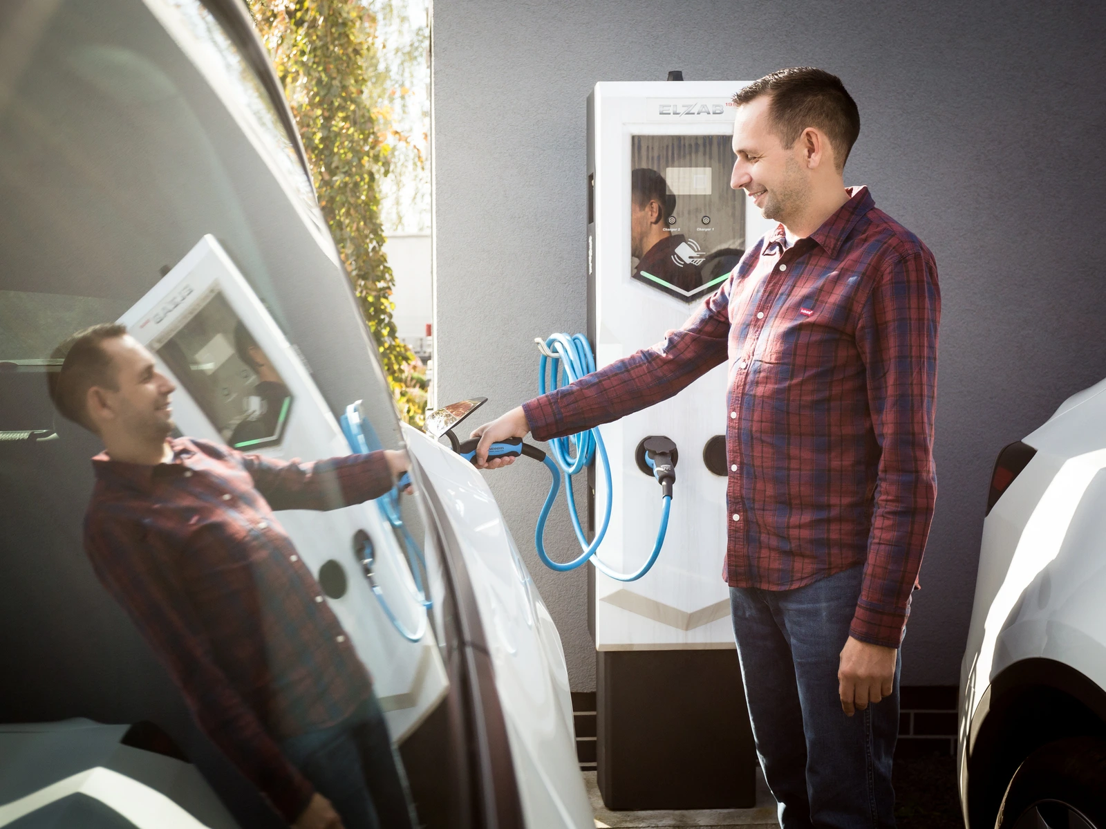 Zarządzanie flotą pojazdów elektrycznych zaczyna się od danych. Jak FlotiUPP pomaga firmom podejmować lepsze decyzje?